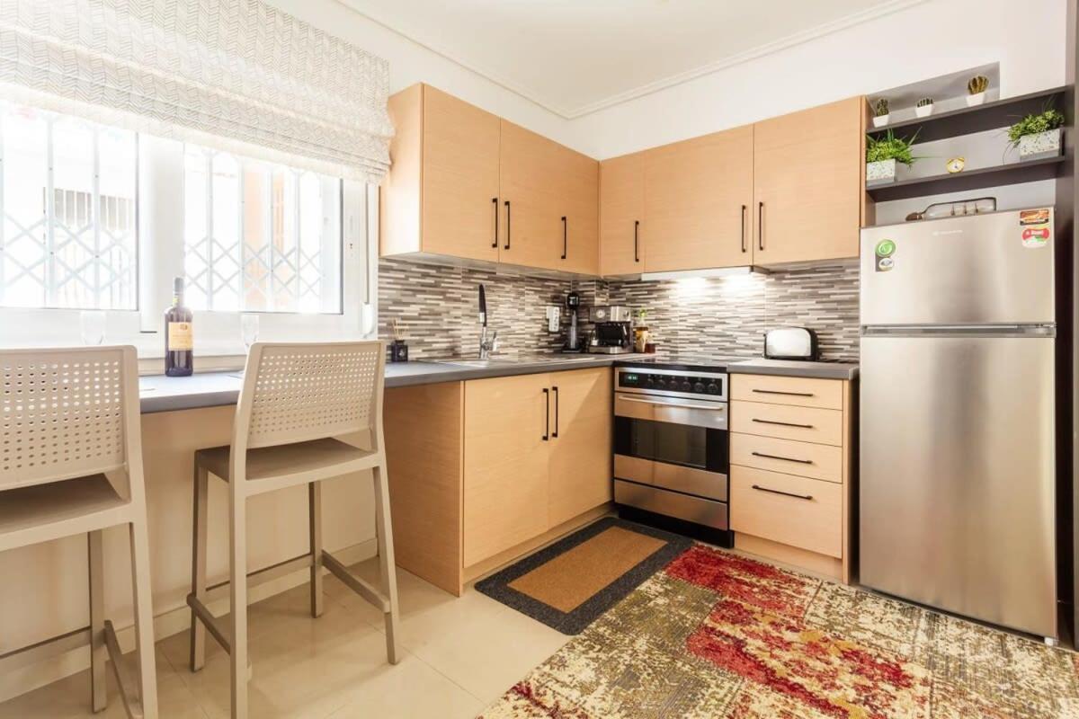 Lime - Cozy Gem With Private Parking קלמאטה